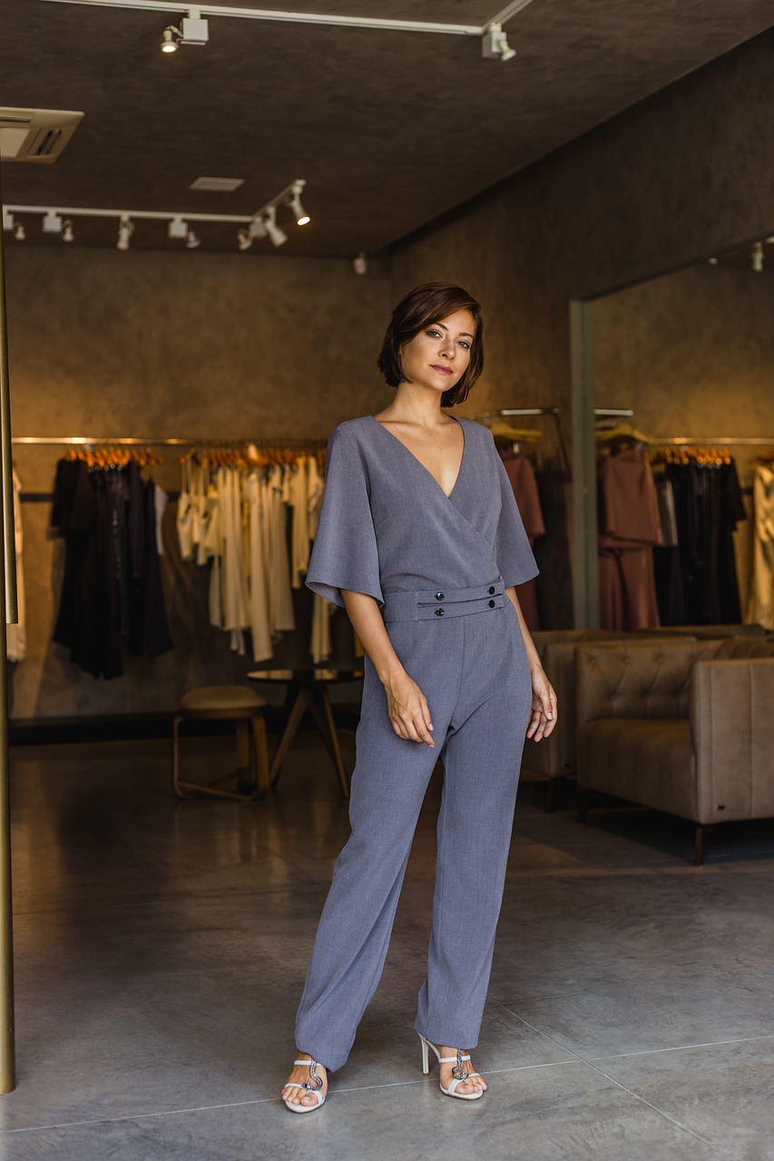 探索女性运动服饰新风尚，2023新款的魅力与时尚力量