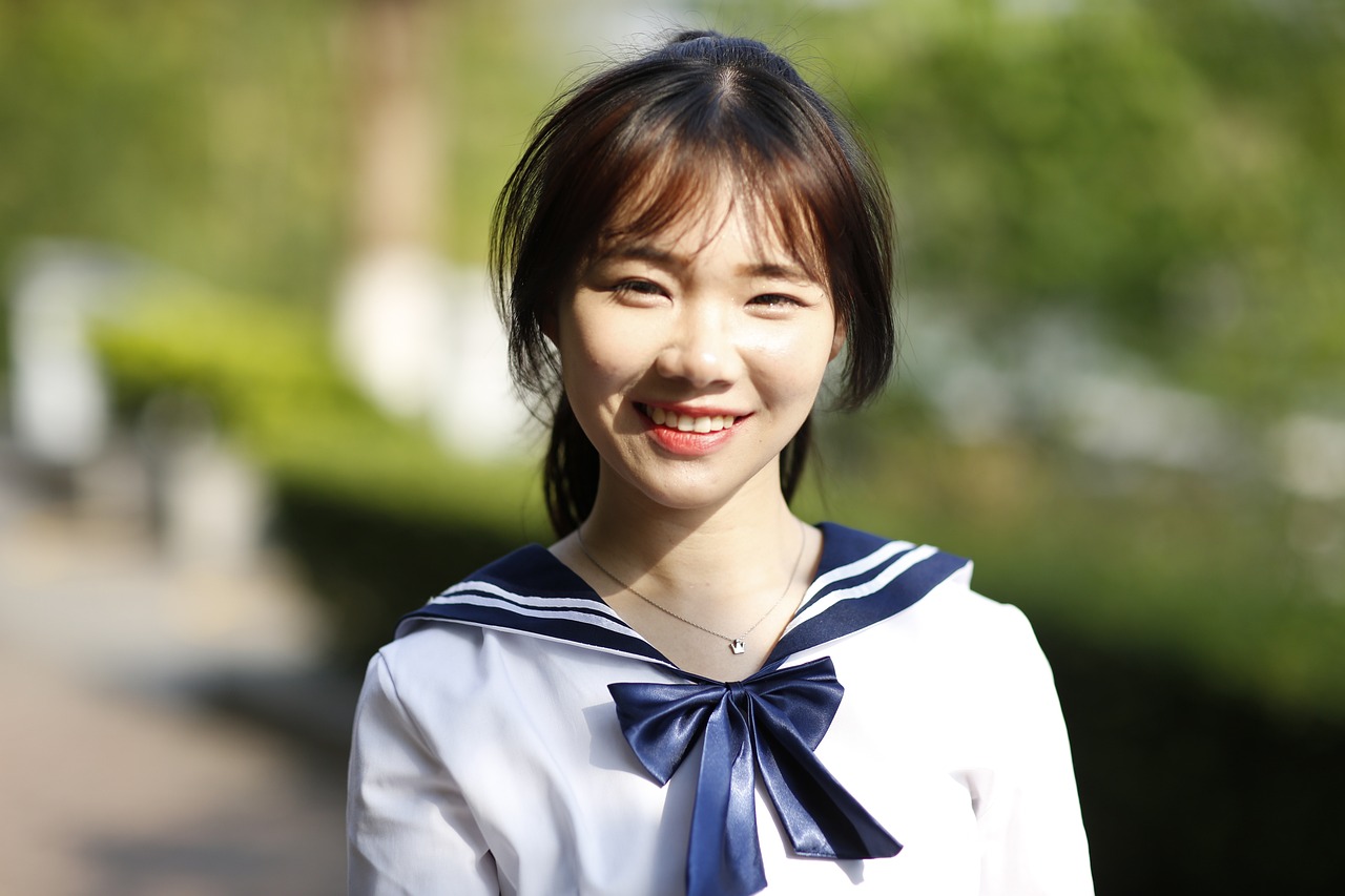 动漫世界中的美丽女生头像探索