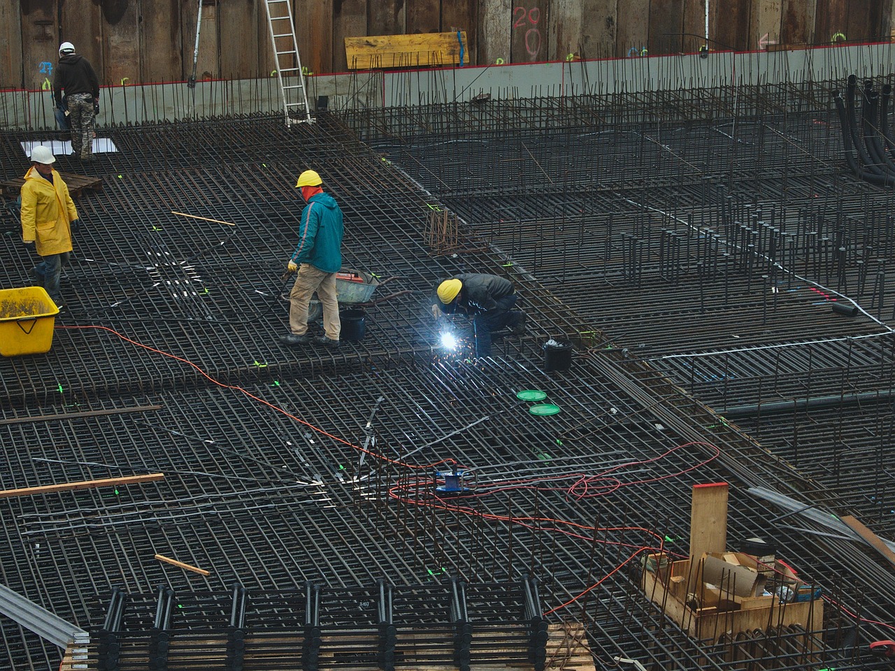 建筑施工高处作业安全技术规范新版解读与探讨
